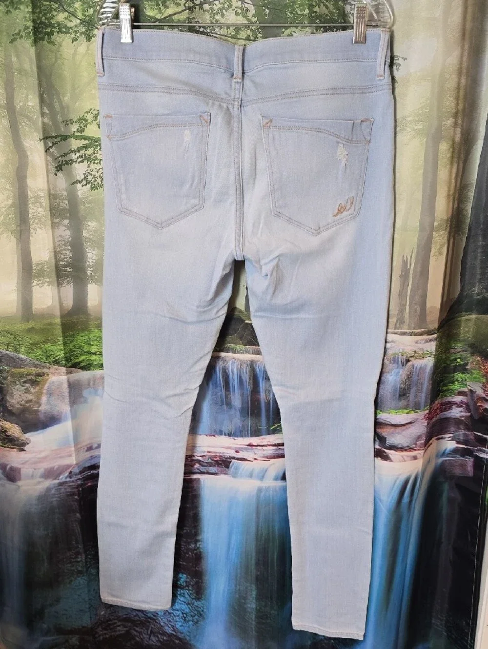 Express Men’s Light Wash Ripped Skinny Jeans